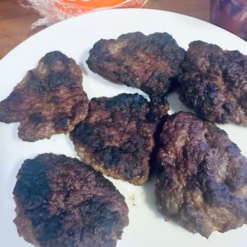 Migros Yemek'ten Yanmış Köfte Ve Bozulmuş Piyaz Şikayeti