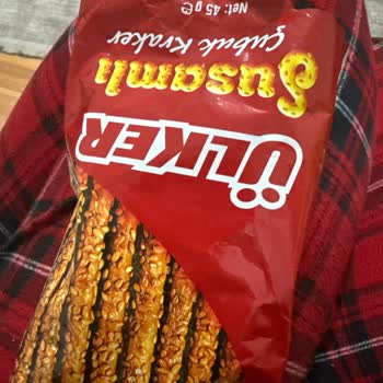 Ülker Susamlı Olduğu Söylenen Krakerlerde Susam Yok