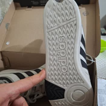 Adidas Ayakkabısının Kısa Sürede Tabanının Delinmesi Ve Kullanıcı Hatası İddiası