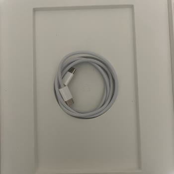 Apple Tablet Şarj Kablosu Sorunu Ve Geciken Değişim Talebi