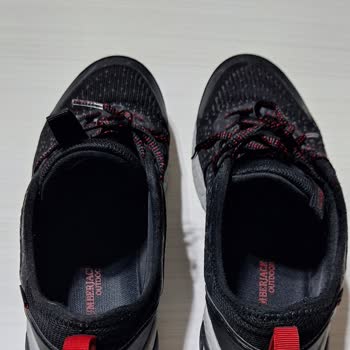 Su Geçirmez Olduğu Söylenen Ayakkabının Önünden Su Girmesi Ve Mağaza Reddetmesi