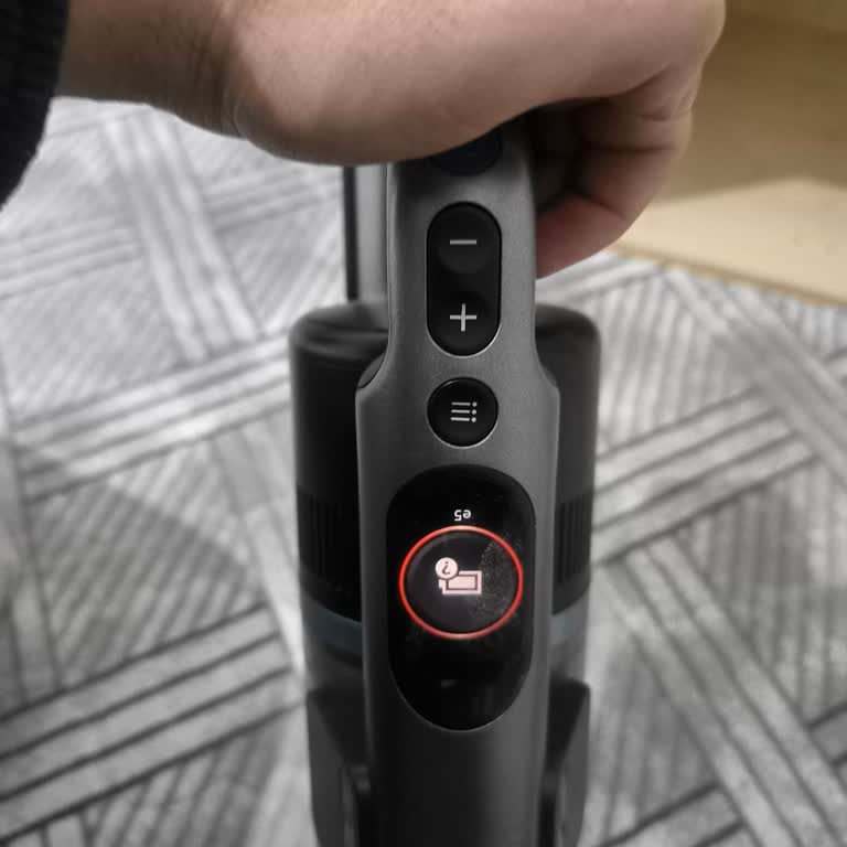 E5 Hata Kodu Veren Philips 8000 Şarjlı Süpürge İçin Yeni Ürün Değişimi Talebi