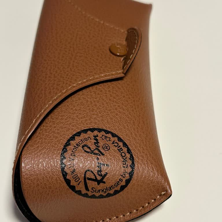 Rayban Gözlük Kutusunun Yırtılması Ve Orijinal Kutu Talebi