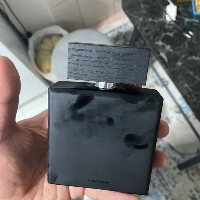 Narcotic Parfüm Kapağı Sızdırıyor, Değişim Talebi