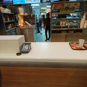 Kocaeli Çayırova Burger King Şubesinde Hijyen İhlali Ve Temizlik Sorunu