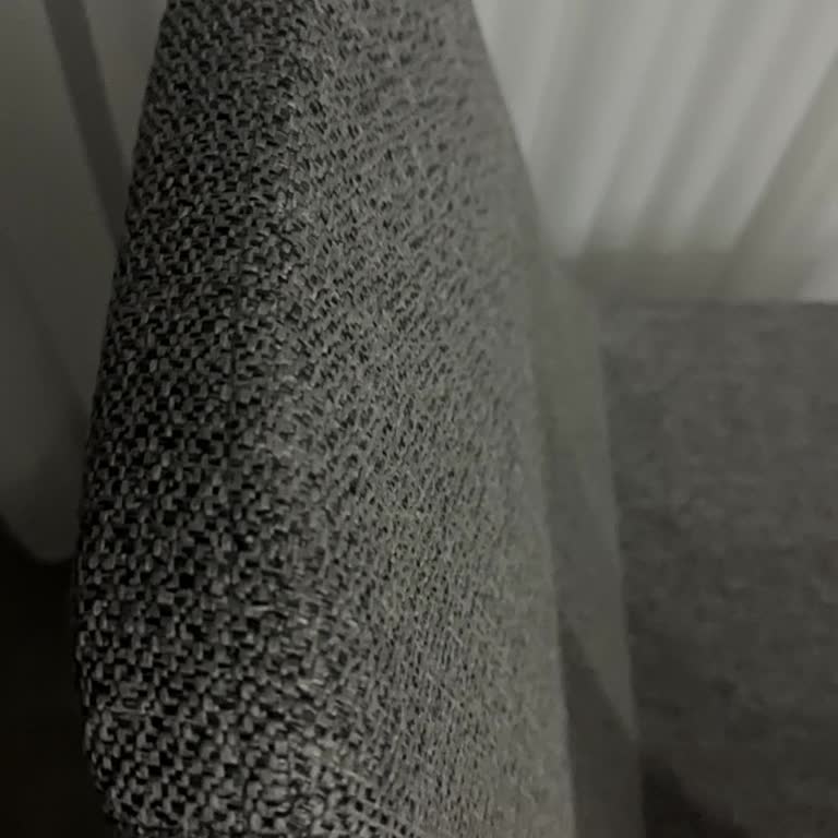 Sıfır Sandalyeler Kullanılmış Gibi Geldi Ve Değişim Talebi