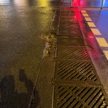 Mazgalların Yerinden Çıkması Aracımda 70 Bin TL Hasara Yol Açtı