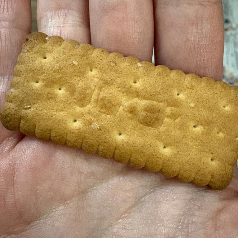 Ülker Haylayf Bisküvi Kalite Düşüşü Ve Şeker Azlığına Dair Şikayet