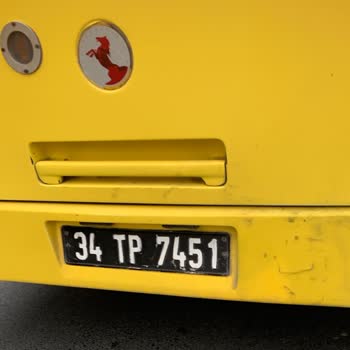 İETT Şoförünün Çocuğu Korkan Anneye Bağırması