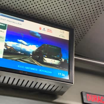 İETT Şoförünün Çocuğu Korkan Anneye Bağırması