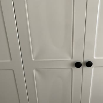 Dolap Kapaklarındaki Kabarma Ve Değişim Sürecindeki Gecikme