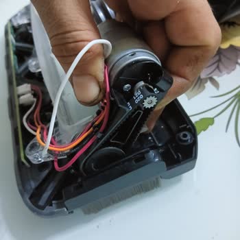 Philips Aqua Trio 9000 Başlıkta Plastik Dişli Kırılması Tasarım Hatası