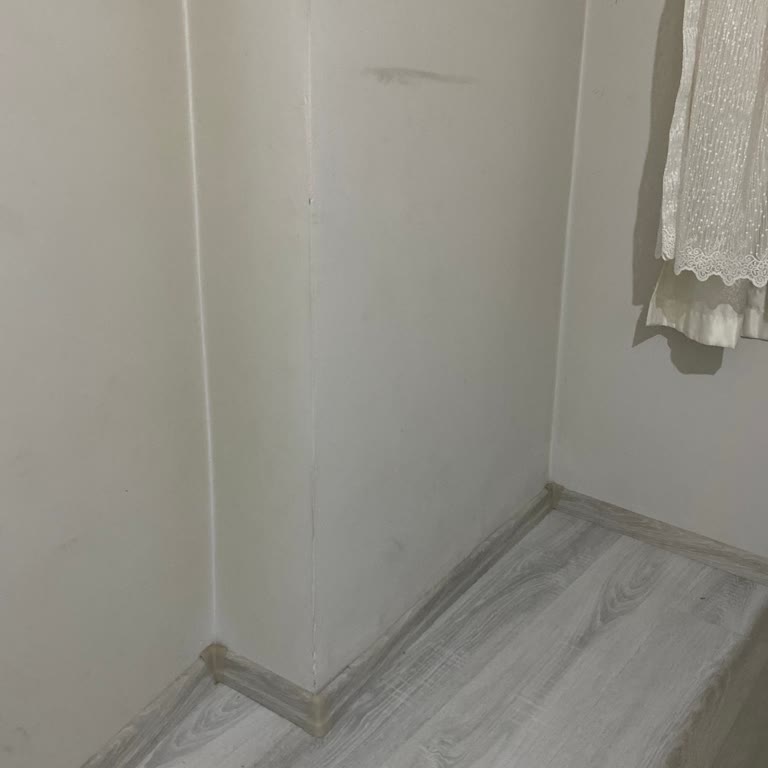 Teslim Edilmemiş Koltuk Takımı Ve Mağazanın Umursamaz Tutumu
