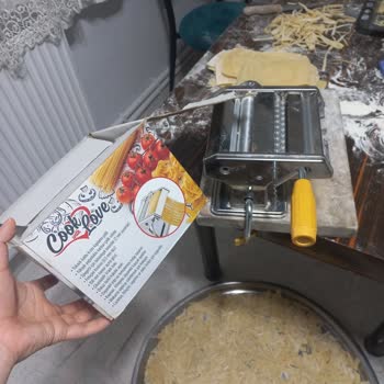 BİM Hamur Makinesinde Çarklar Kırıldı, Kullanılamaz Halde