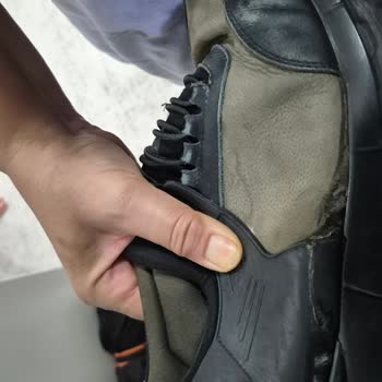 Derimod Outdoor Ayakkabım Kısa Sürede Açıldı, Garanti Yetersiz