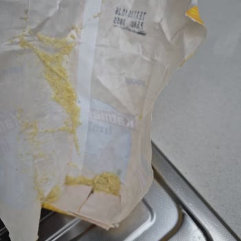 Kapalı Pakette Böcek Bulunması Güveni Sarsıyor