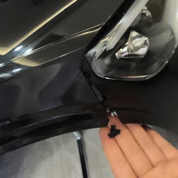 Kırık Akülü Araba, Fiyat Artışı Ve Değişim Reddiyle Yaşanan Mağduriyet