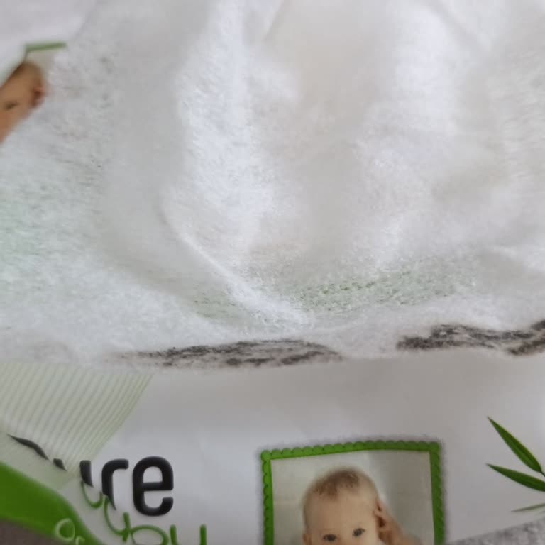 Paket Açıldığında Kirli Mendil Bulundu: Bebek Ürününde Hijyen Endişesi