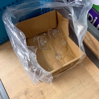 Yırtık Paketten Kırılan Ürün İçin Çalışanın Zorlayıcı Ödeme Talebi