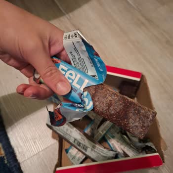 Hepsiburada'da Küflü Protein Bar Ve Yetersiz Müşteri Hizmetleri