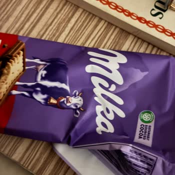 Milka Lu Çikolatasında Bisküvi Eksikliği Ve Müşteri Hizmetlerinden Cevap Yok