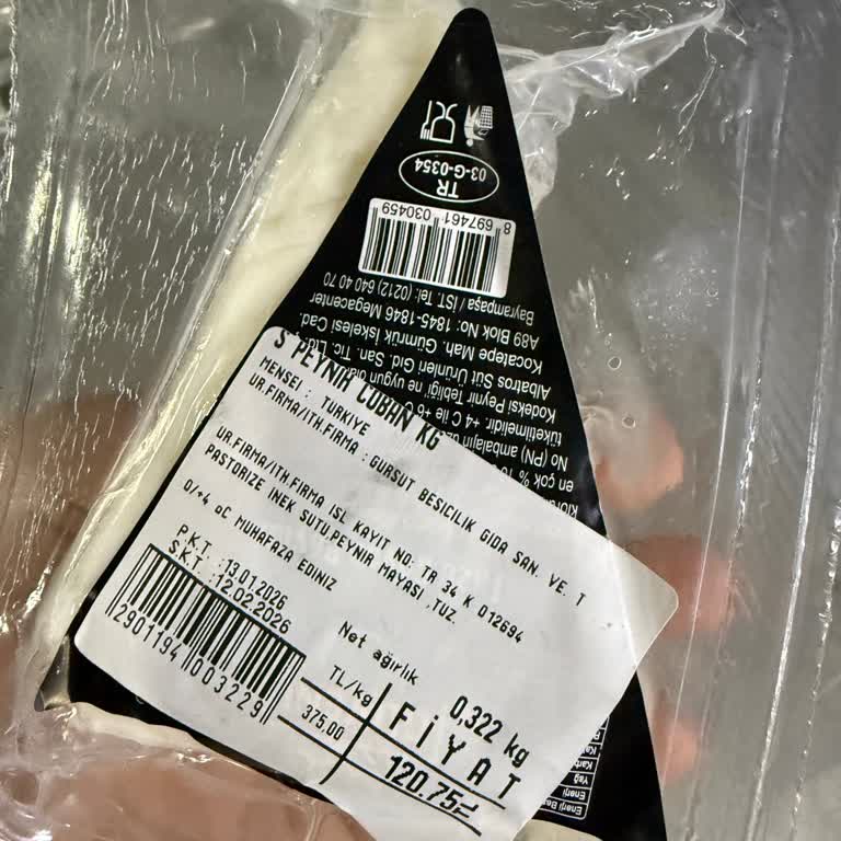 Son Tüketim Tarihi Yakın Olmasına Rağmen Bozulmuş Peynir, Mağaza Kontrolünün Yetersizliği