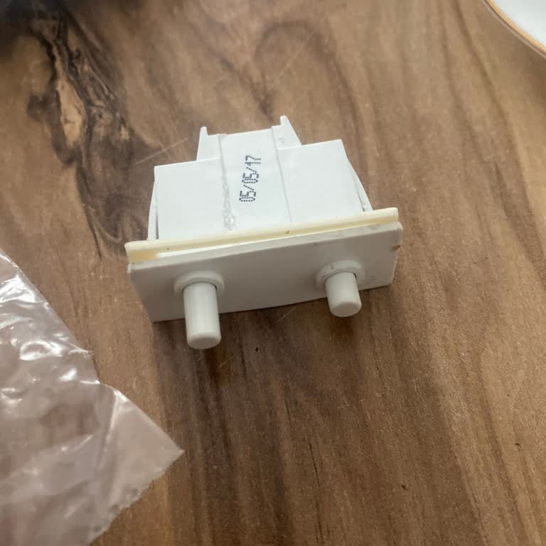 Vestel Buzdolabında Gereksiz Buton Değişimi Ve 1700 TL Ücret İadesi Talebi