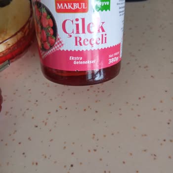 Makbul Çiçek Reçelinde Böcek Tespiti Tüketici Sağlığını Tehdit Ediyor