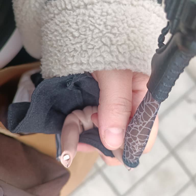 Monster High Bebek Üç Gün İçinde Kırıldı, Mağaza Değişim Reddetti