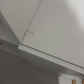 Teslimat Gecikmesi Ve Hasarlı Gardırop İçin Tam İade Talebi