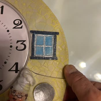 Kırık Duvar Saati Teslim Edildi, Satıcı Sorumluluk Reddi