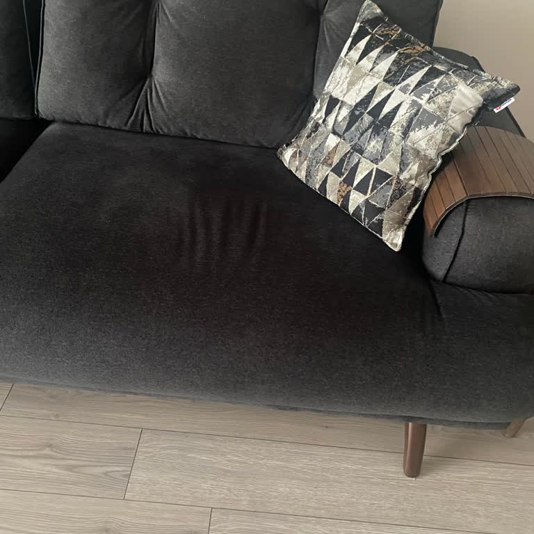 Novardy Koltuk Takımında Ayıplı Üretim Ve Servis İhmali