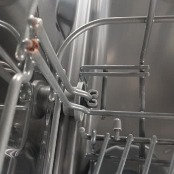 Samsung Bulaşık Makinesi Sepetlerindeki Paslanma Ve Garanti Dışında Müşteri Hizmetleri Tutumu