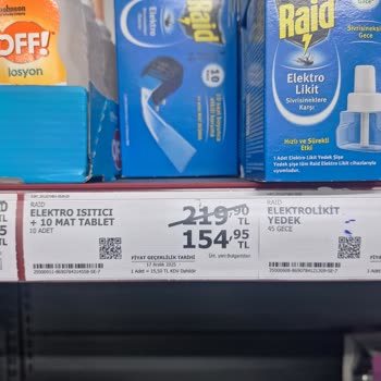 A101 Bağcılar Şubesinde Raid Markalı Son Kullanma Tarihi Geçmiş Ürünlerin İndirime Sunulması