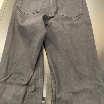 Mavi Jean Pantolonunda Hızlı Tüylenme Ve Renk Solması, Değişim Talebi!