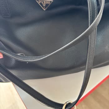 Guess Ürünlerinde Kalite Sorunu Ve Hızlı Aşınma