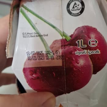 Juss Meyve Suyu Vişne Suyunun İçinden Yabancı Cisim Çıktı!