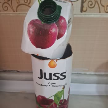 Juss Meyve Suyu Vişne Suyunun İçinden Yabancı Cisim Çıktı!