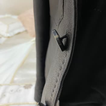 Bir Ay İçinde Deri Cekette Soyulma Ve Dikiş Bozulması Mağazadan Geri Dönüş Yok