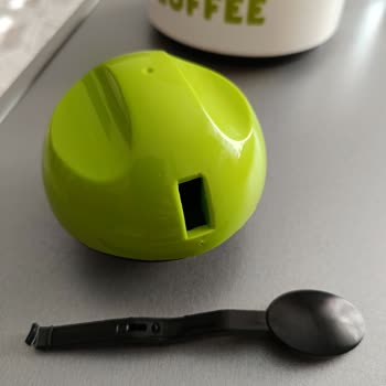 Kırık Kapağıyla Herevin Termosuna Uyumlu Yedek Parça Gerekiyor