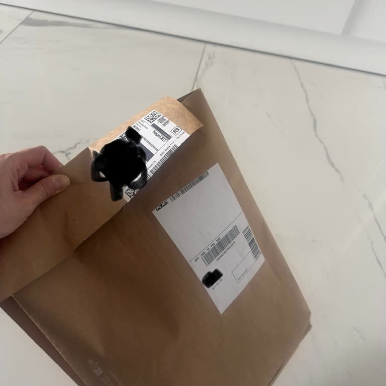 Mango Hepsijet Kargoda Hasar Gören Paket Ve Eksik Ürün İçin Çözüm Talebi