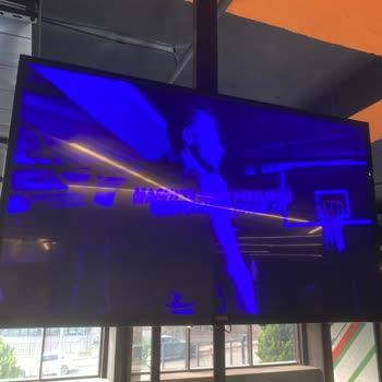 Macfit Çengelköy'de Tekrarlayan Üyelik Reklamları Kardiyo Motivasyonunu Boğuyor