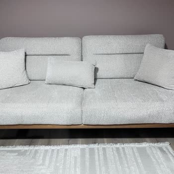 Mobilya Şubesinde 10 Aylık Sünger Değişimi Servis Gecikmesi