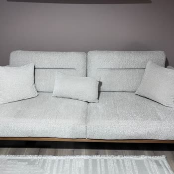 Mobilya Şubesinde 10 Aylık Sünger Değişimi Servis Gecikmesi