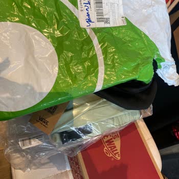 Vans.com.tr'den Eksik Ürün Gönderimi Ve 2.349,50 TL Zararı