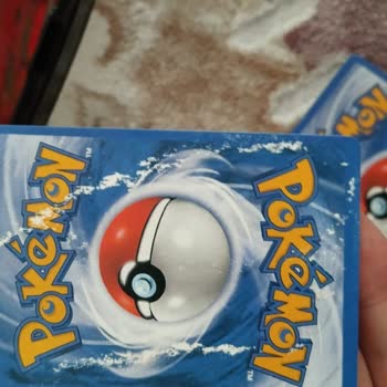 Sahte Pokemon Kartları Aldım, Orijinal Ürünle Değişim Talep Ediyorum