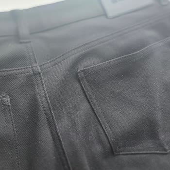 Sadece Bir Kez Giyilen Pantolonlarda Dikiş Yırtılması Ve Tüylenmeye Değişim Talebi