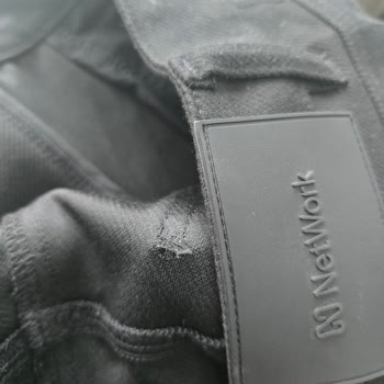 Sadece Bir Kez Giyilen Pantolonlarda Dikiş Yırtılması Ve Tüylenmeye Değişim Talebi