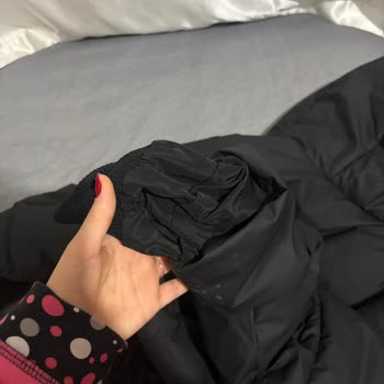 Koton Şişme Montta Leke Ve Dikiş Patlaması Nedeniyle Değişim Talebi