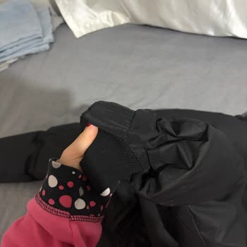 Koton Şişme Montta Leke Ve Dikiş Patlaması Nedeniyle Değişim Talebi